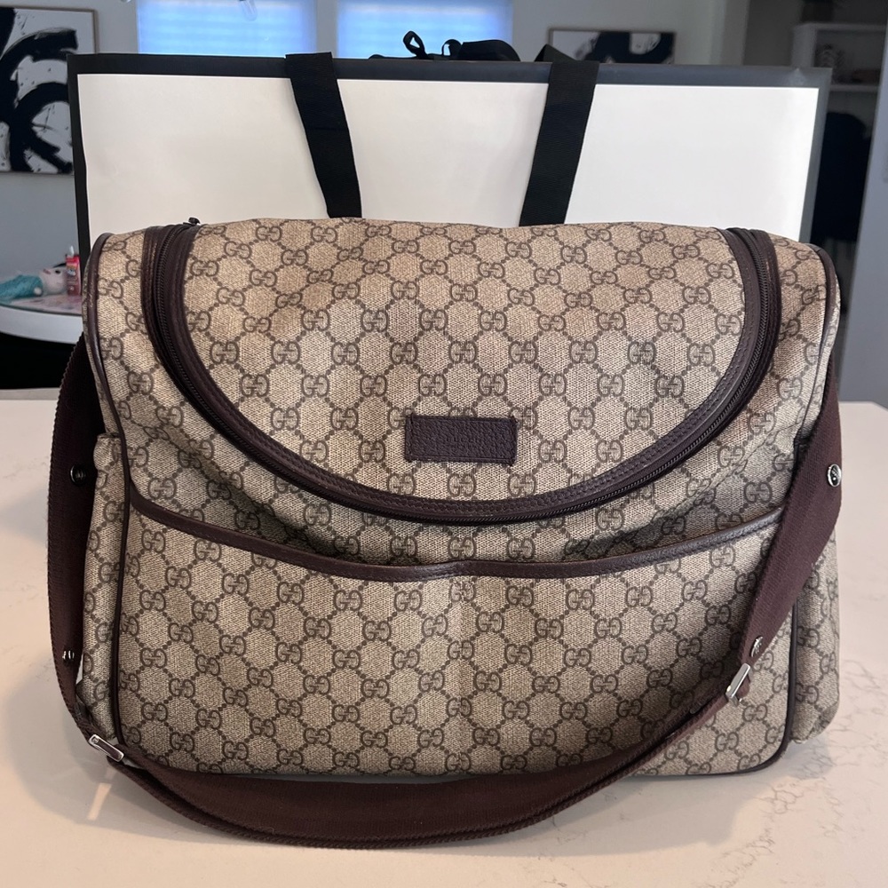 EXCELLENT BARELY USED AUTHENTIC GUCCI MONIGRAM BABY BAG